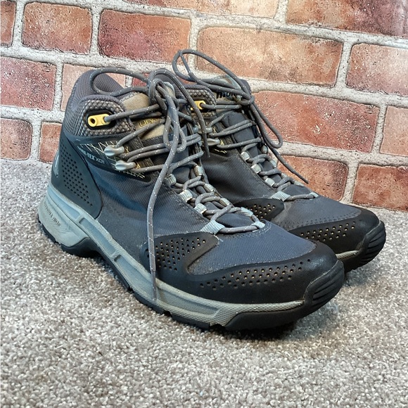 Montrail Stratos XCR womens hiking boots size 9.5 - Picture 1 of 7